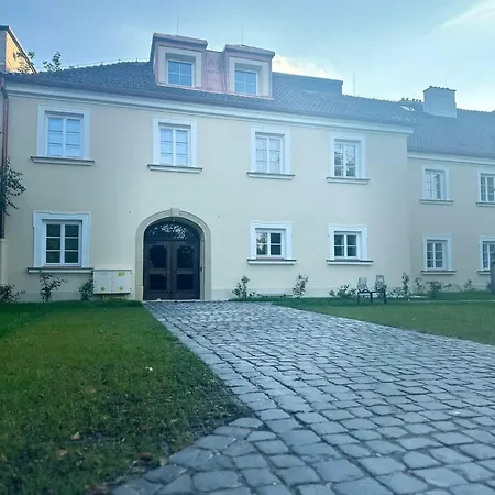 Hotel na wodzie Domus Carmeli Chic Appartments Powisle Warszawa