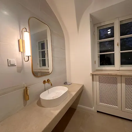 Botel Domus Carmeli Chic Appartments Powisle *